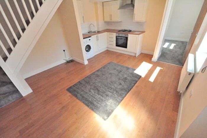 2 Bedroom Property To Rent In Oakley Street, Northampton, NN1