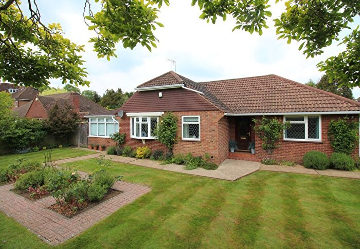 4 Bedroom Detached Bungalow For Sale In Hadlow Road, Tonbridge, TN9