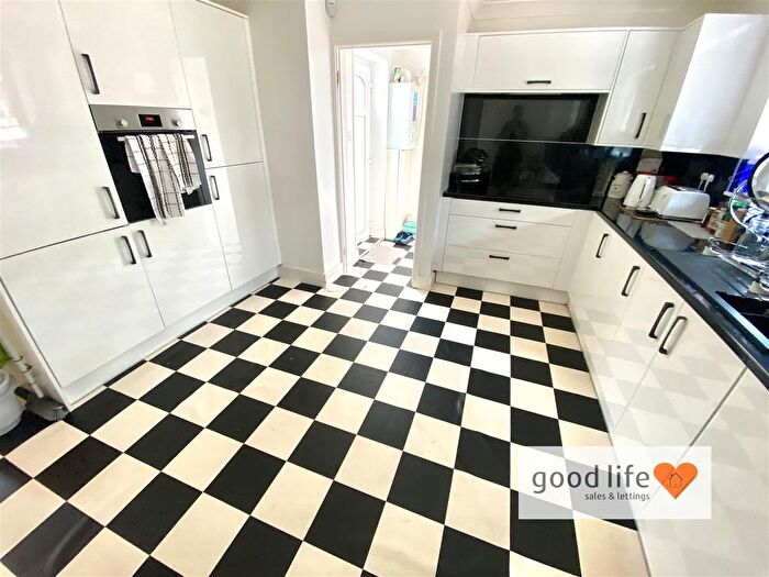 2 Bedroom Detached Bungalow For Sale In Holly Lodge, Sea View Road, Grangetown, Sunderland, SR2