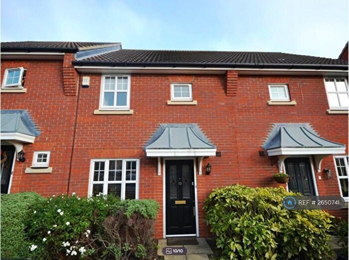 3 Bedroom Terraced House To Rent In Colebrook Close, London, NW7