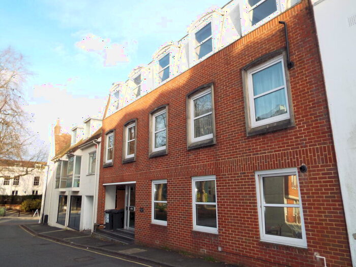 1 Bedroom Apartment To Rent In Trafalgar Street, Winchester, SO23