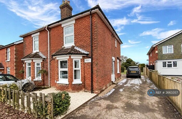 4 Bedroom Semi-Detached House To Rent In Hamble Lane, Southampton, SO31