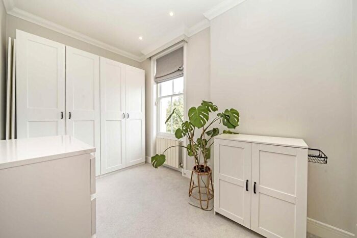2 Bedroom Flat To Rent In Belmont Grove, Lewisham, SE13