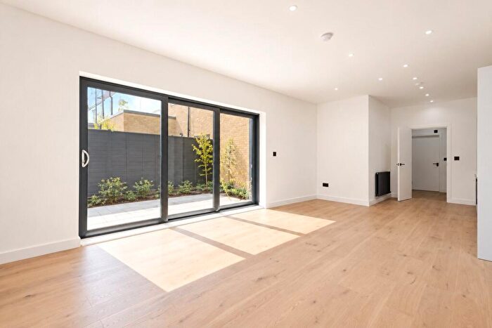 1 Bedroom Apartment To Rent In Arts Apartments, Ruby Road, London, E17