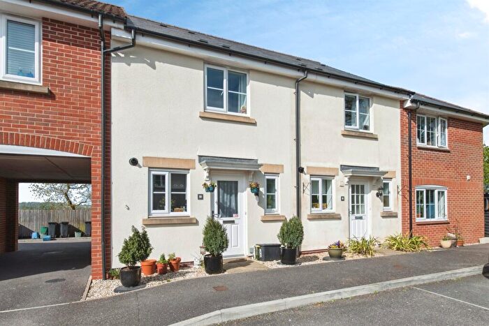 2 Bedroom Link Detached House For Sale In Tigers Way, Axminster, EX13