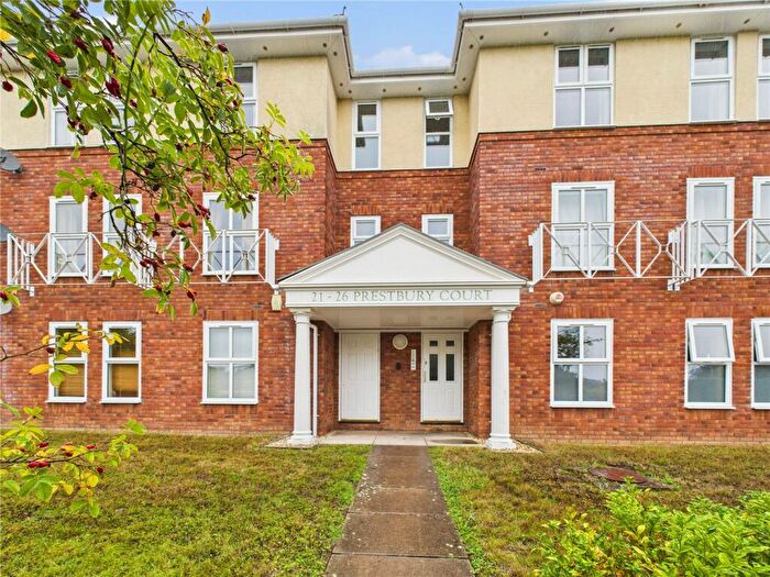 1 Bedroom Apartment For Sale In Garland Close, Exeter, Devon, EX4