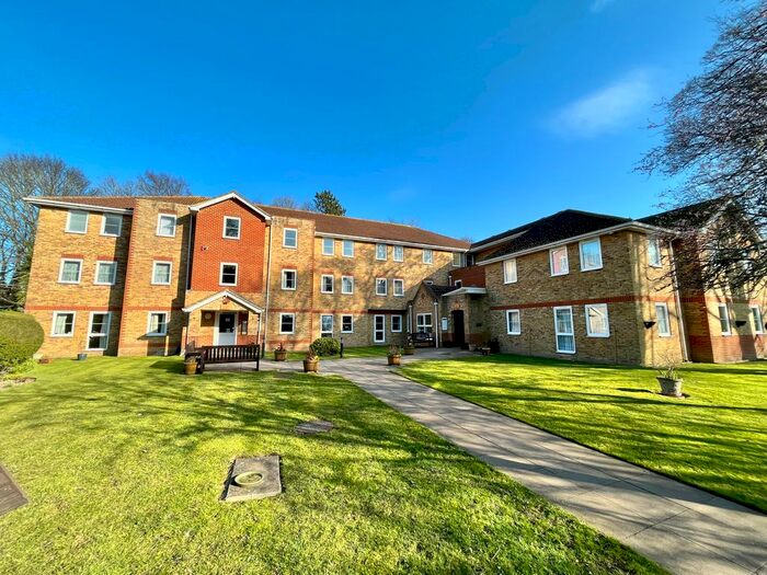 1 Bedroom Flat To Rent In Fairfield Road, Broadstairs, CT10