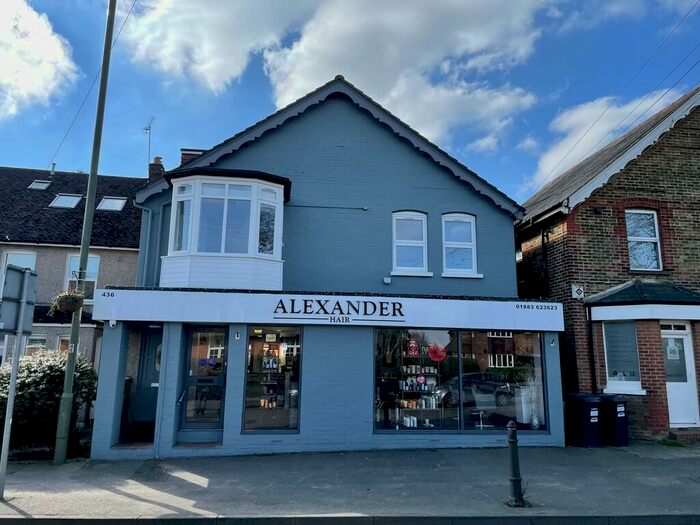 2 Bedroom Apartment To Rent In Limpsfield Road, Warlingham, CR6