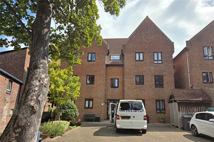 1 Bedroom Apartment For Sale In The Parchment, Havant, Hampshire, PO9