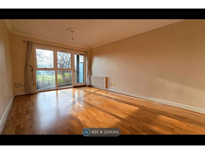 2 Bedroom Flat To Rent In Aldermans Hill, London, N13