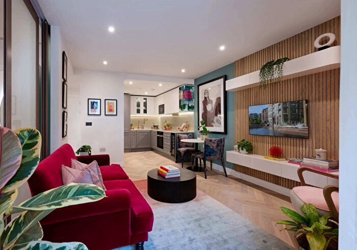 1 Bedroom Flat For Sale In Chelsea Creek, Park Street, SW6