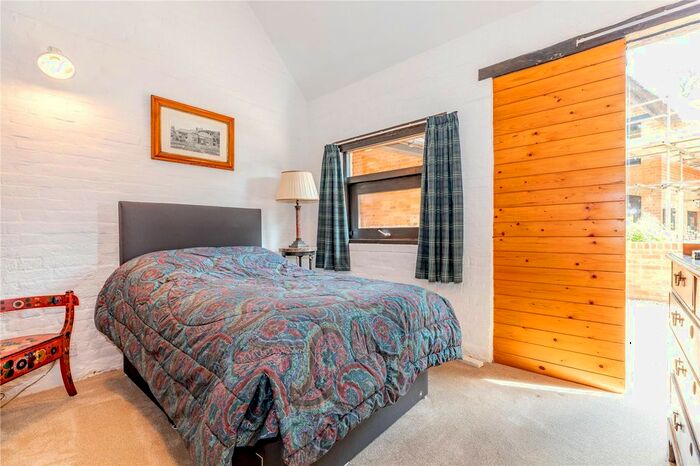 4 Bedroom Detached House For Sale In Oving Road, Whitchurch, Aylesbury, HP22