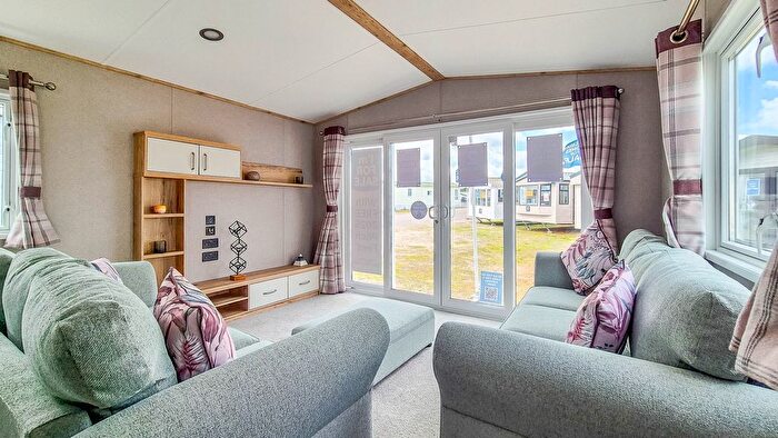 2 Bedroom Mobile/park Home For Sale In Seatown, Lossiemouth, IV31