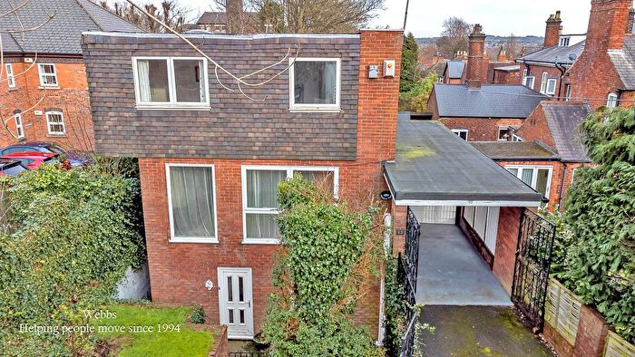 4 Bedroom Detached House For Sale In Highgate Road, Walsall, WS1