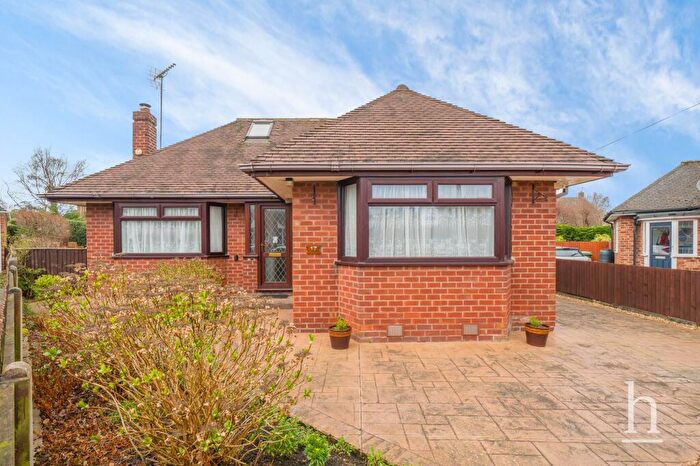 2 Bedroom Detached Bungalow For Sale In Newton Drive, Wirral, CH48