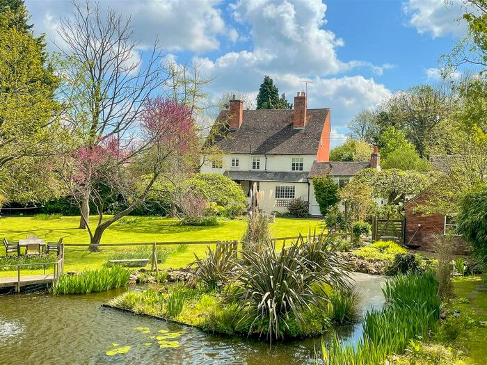 5 Bedroom Detached House For Sale In The Village, Powick, Worcester, WR2