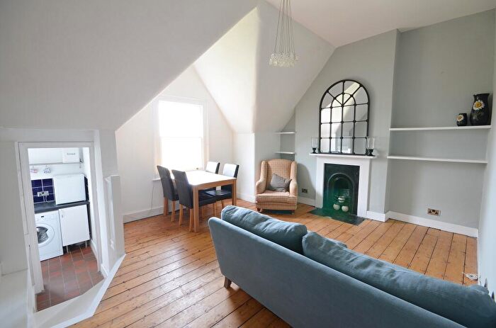 1 Bedroom Apartment To Rent In Wickham Road, Brockley, London, SE4