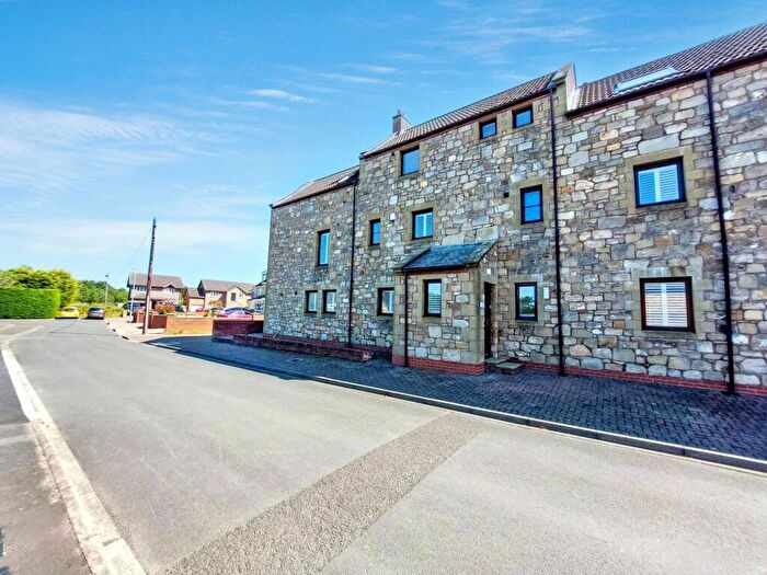 5 Bedroom Semi-Detached House For Sale In The Wynd, Amble, Northumberland, NE65