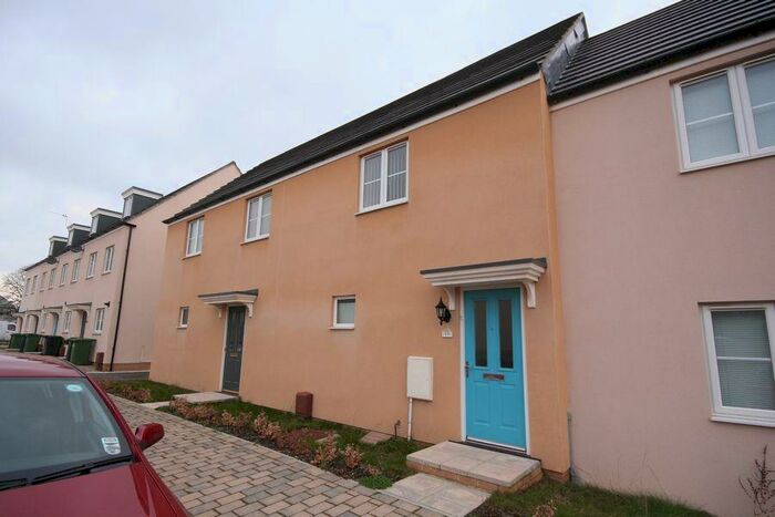 2 Bedroom Semi-Detached Bungalow To Rent In College Way, Filton, Bristol, BS34