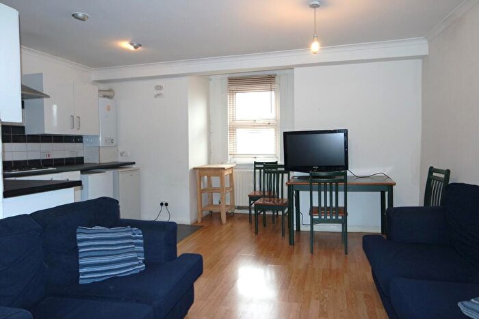 1 Bedroom Flat To Rent In Lavender Hill, SW11
