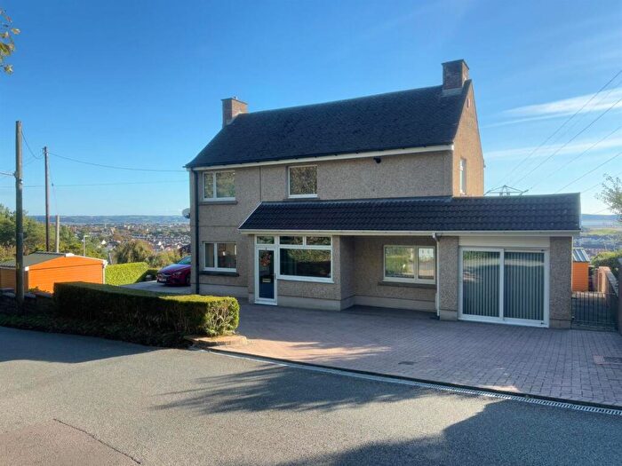 3 Bedroom Detached House For Sale In Penyfai Lane, Llanelli, SA15