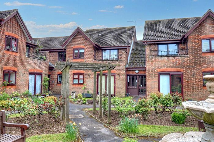 2 Bedroom Retirement Property For Sale In Old School Close, Stokenchurch, HP14