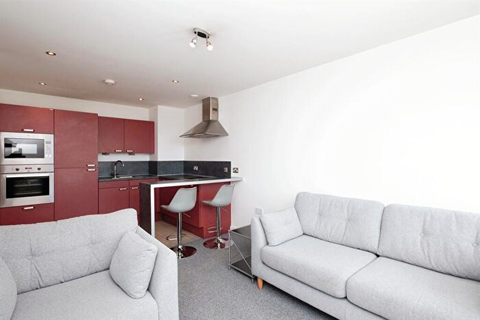 2 Bedroom Apartment To Rent In Jefferson Place, Green Quarter, M4