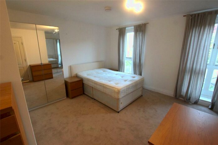 1 Bedroom Chalet To Rent In Brunel Road, London, SE16
