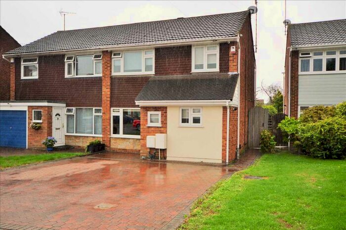 3 Bedroom Semi-Detached House To Rent In Billericay **Online Enquiries Only**, CM11
