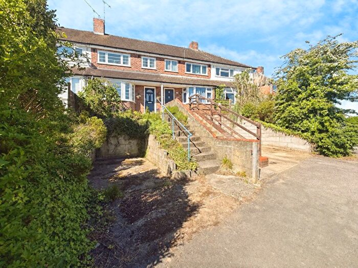 3 Bedroom Terraced House For Sale In Thirlmere Avenue, Tilehurst, Reading, RG30