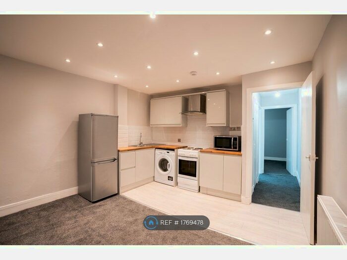 1 Bedroom Flat To Rent In Rosefield Street, Dundee, DD1