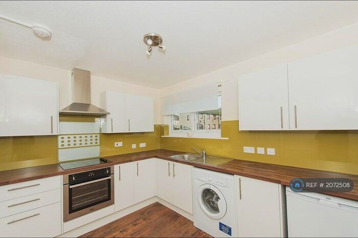 1 Bedroom Flat To Rent In Lewis Road, Aberdeen, AB16