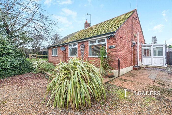 3 Bedroom Bungalow To Rent In Long Road, NR33