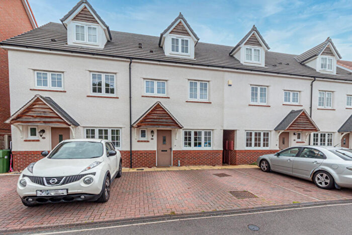 4 Bedroom Terraced House For Sale In Turntable Avenue, Bromsgrove, B60