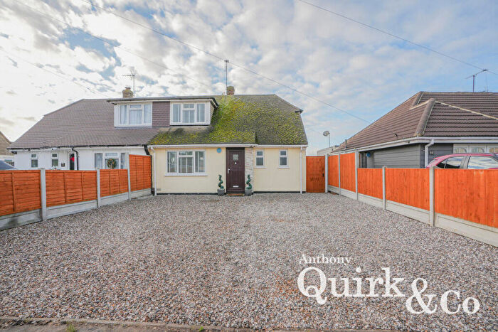 3 Bedroom Semi Detached House For Sale In West Crescent, Canvey Island, SS8