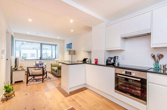 1 Bedroom Flat To Rent In Surrey House, Croydon, CR0