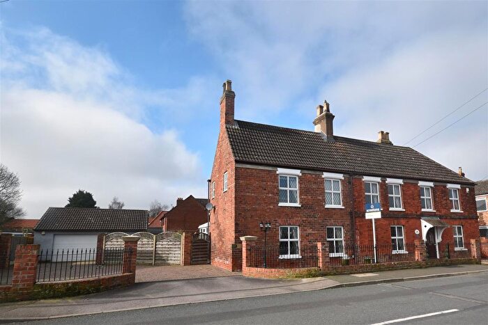5 Bedroom Detached House For Sale In High Street, Hook, DN14