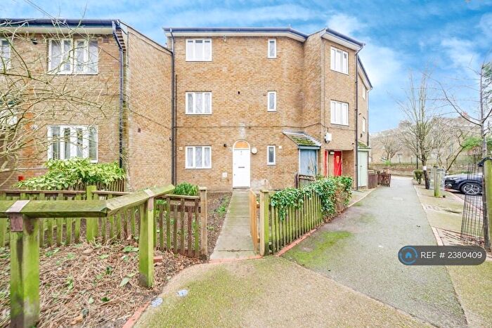1 Bedroom Maisonette To Rent In Whidborne Close, London, SE8