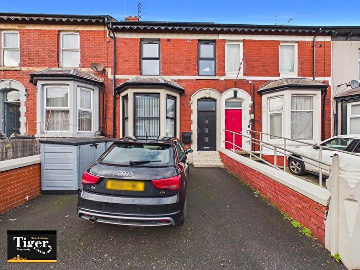 4 Bedroom Block Of Apartments For Sale In Cheltenham Road, Blackpool, FY1