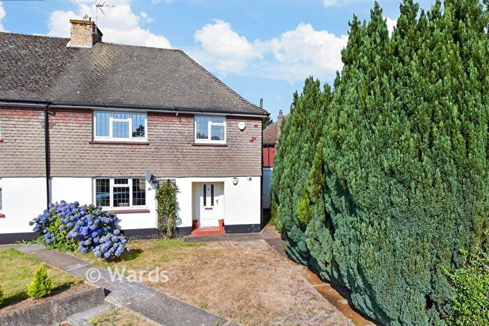 3 Bedroom Semi-Detached House For Sale In Herts Crescent, Loose, Maidstone, Kent, ME15