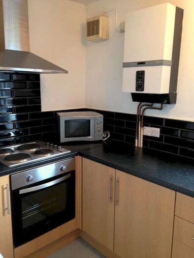 1 Bedroom Flat To Rent In Mandela Court, Chapeltown, LS7