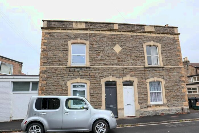 1 Bedroom Flat To Rent In Melbourne Terrace, Clevedon, BS21