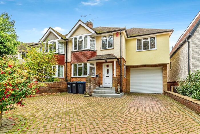 4 Bedroom Semi Detached House For Sale In The Gallop, South Croydon, Surrey, CR2