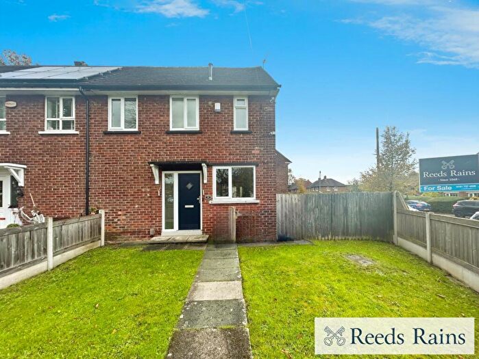 2 Bedroom End Of Terrace House For Sale In Fairhope Avenue, Salford, Greater Manchester, M6