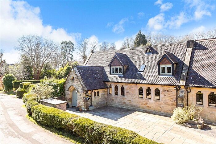 4 Bedroom Semi-detached House For Sale In Langton Road, Tunbridge Wells, Kent, TN4