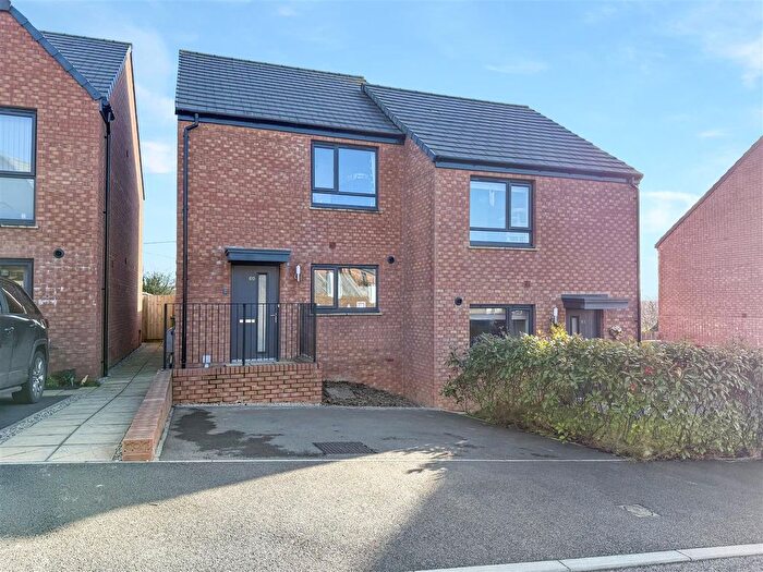 2 Bedroom Semi-Detached House For Sale In Trayne Heights, Barnstaple, EX31