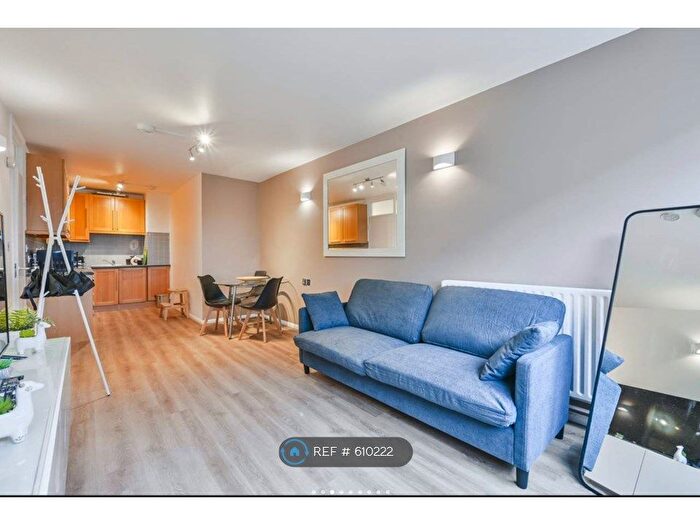 1 Bedroom Flat To Rent In Macklin Street, London, WC2B