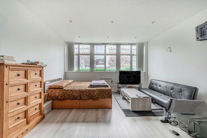 Studio To Rent In Talbot Skyline, Rayners Lane, Harrow, HA2