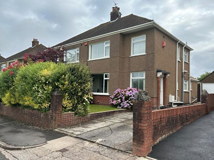 3 Bedroom Semi-Detached House For Sale In King George V Drive North, Heath, Cardiff, CF14