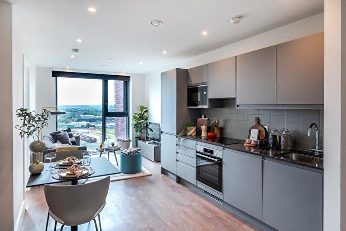 Studio To Rent In Whitehall, Leeds, LS12